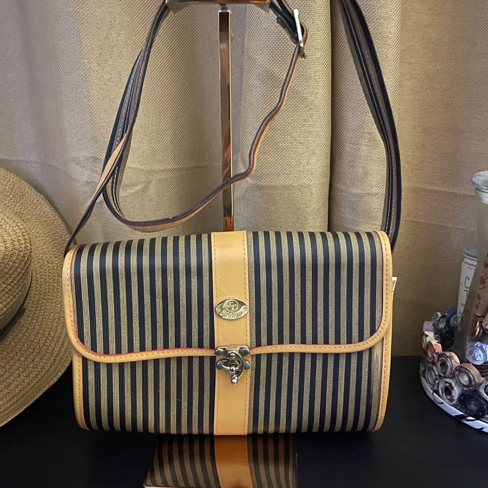 Elegant Striped Crossbody Bag